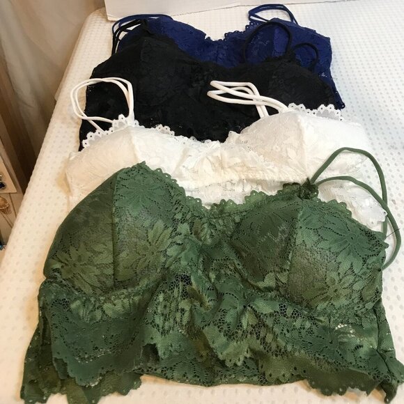 3 PAIR WOMENS LACED WOMENS BRAS SIZE XL NEW - Picture 2 of 9